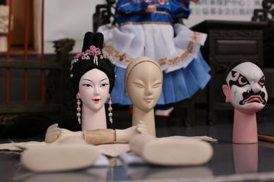 南北相映 漳州布袋戲進(jìn)京記，非遺傳承人與北京戲迷的胡同對話